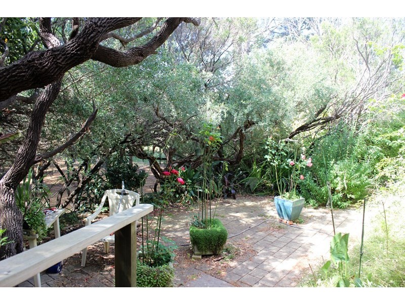 18-22 JUPITER BOULEVARD, Venus Bay VIC 3956