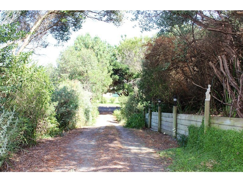 18-22 JUPITER BOULEVARD, Venus Bay VIC 3956