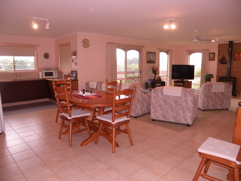 107 CANTERBURY ROAD, Venus Bay VIC 3956