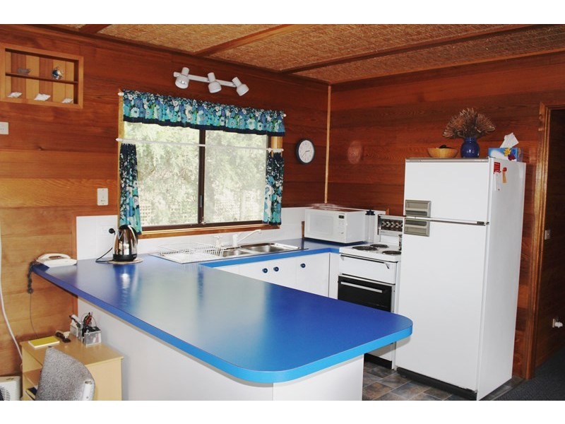 72-74 McINDOE AVENUE, Venus Bay VIC 3956