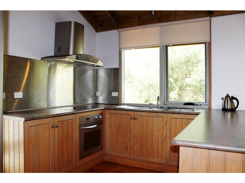 6 SHANE STREET, Venus Bay VIC 3956