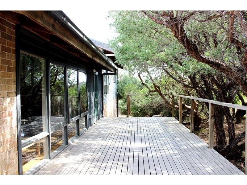 6 SHANE STREET, Venus Bay VIC 3956