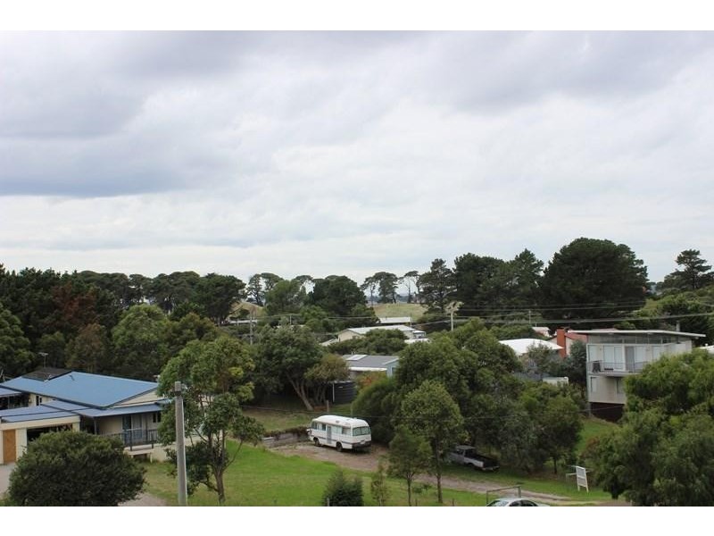 5 CRICHTON CRESCENT, Venus Bay VIC 3956