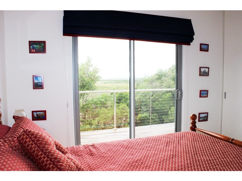 800 LEES ROAD, Venus Bay VIC 3956