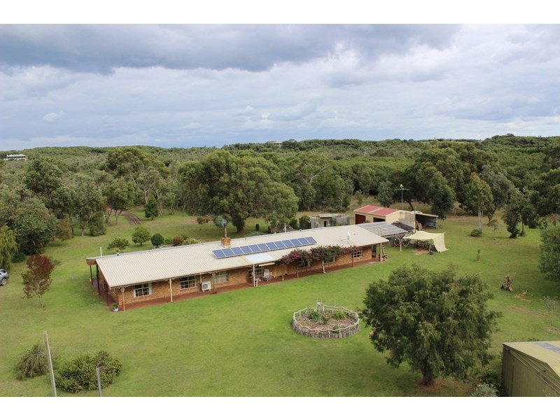 810 LEES ROAD, Venus Bay VIC 3956