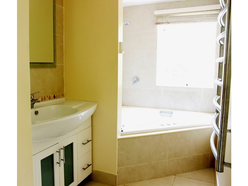 2 PANDORA AVENUE, Venus Bay VIC 3956