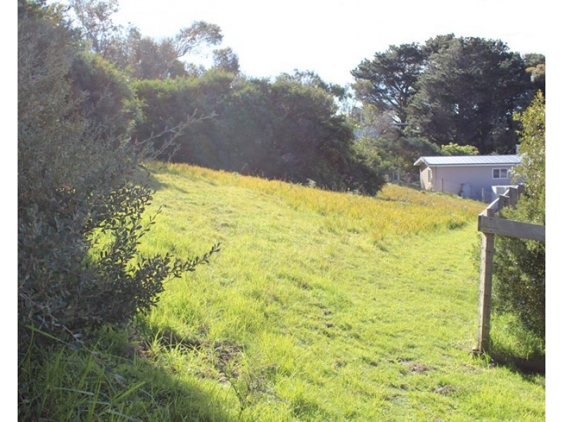 4 ATHERTON DRIVE, Venus Bay VIC 3956