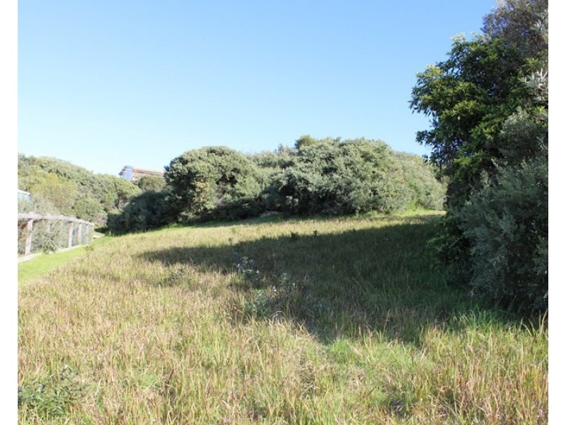 4 ATHERTON DRIVE, Venus Bay VIC 3956