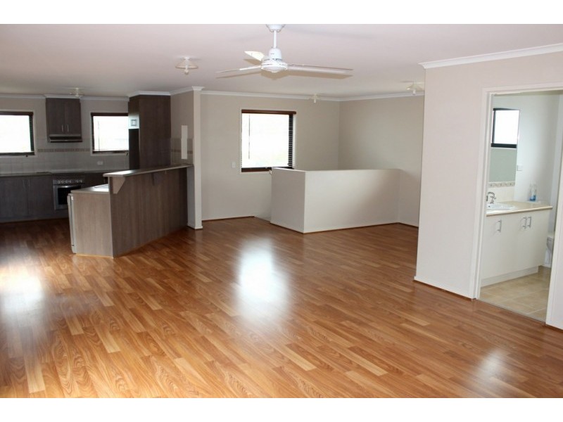 45 CENTRE ROAD, Venus Bay VIC 3956