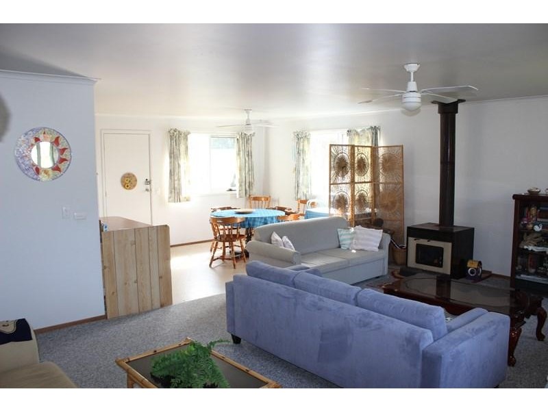 27 CONDON CRESCENT, Venus Bay VIC 3956