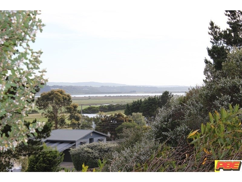 11 LOUIS ROAD, Venus Bay VIC 3956