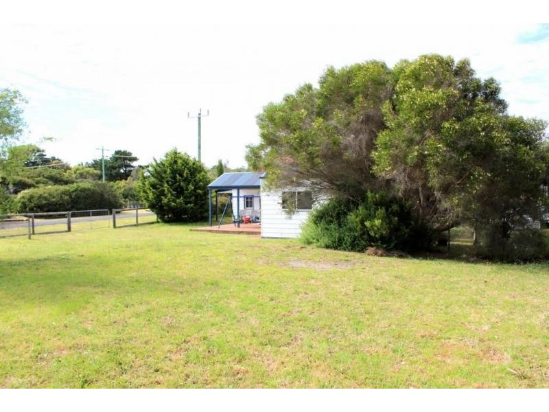 1 LINK ROAD, Venus Bay VIC 3956
