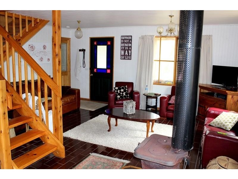 14 LOUIS ROAD, Venus Bay VIC 3956