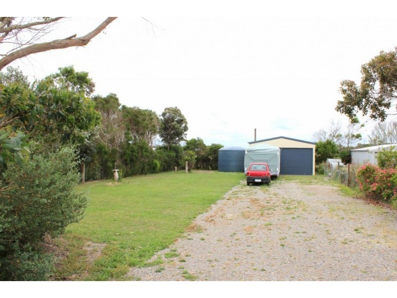 131 ACACIA ROAD, Walkerville VIC 3956