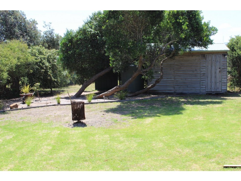 15 CONDON CRESCENT, Venus Bay VIC 3956