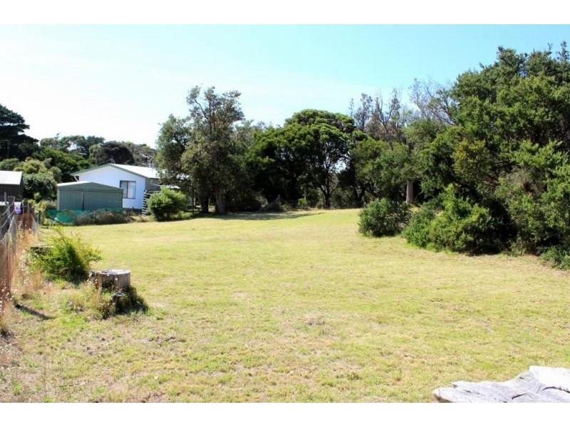 50 MCINDOE AVENUE, Venus Bay VIC 3956
