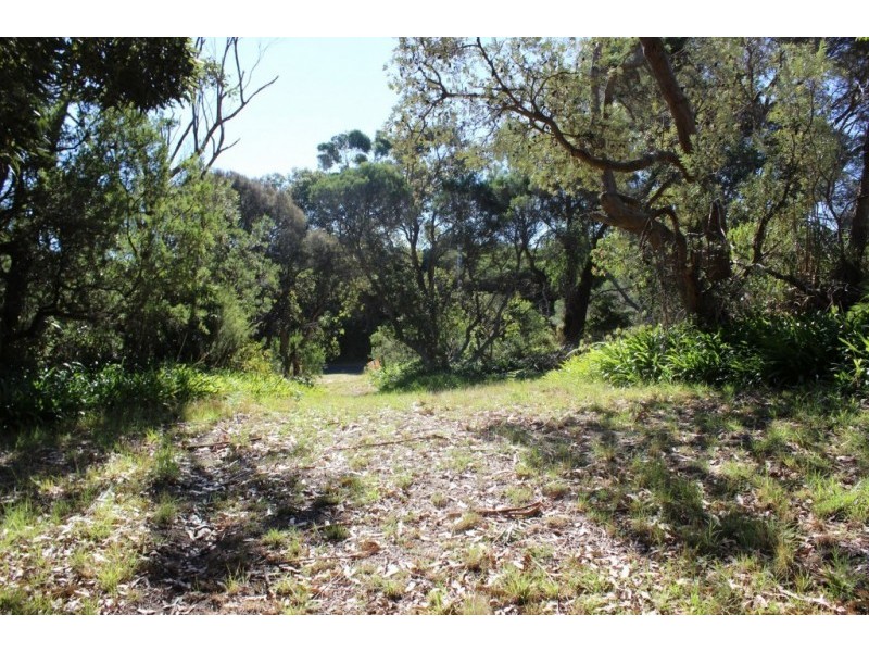 14 FISHERMANS ROAD, Venus Bay VIC 3956