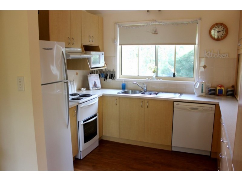 33 ST IVES CRESCENT, Venus Bay VIC 3956