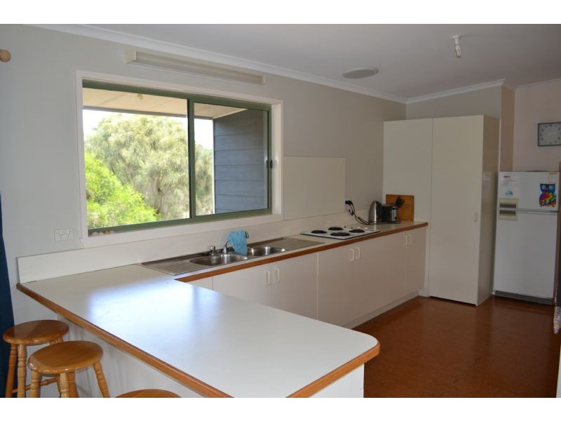 2 GROGAN COURT, Venus Bay VIC 3956