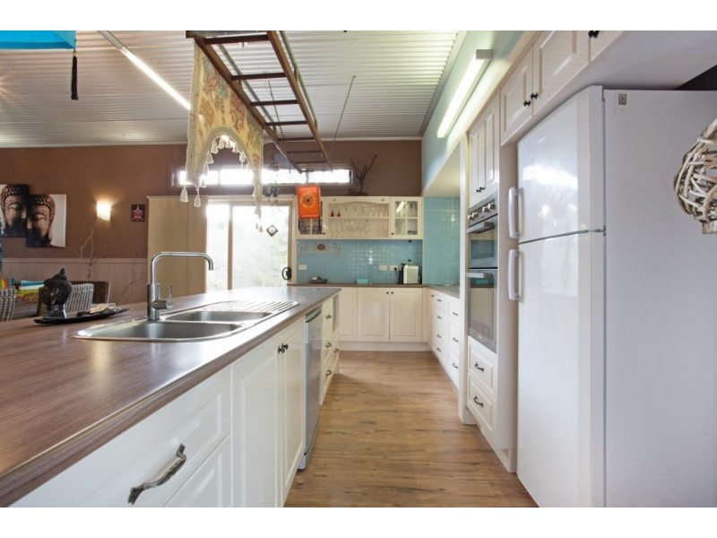 13 CANTERBURY ROAD, Venus Bay VIC 3956