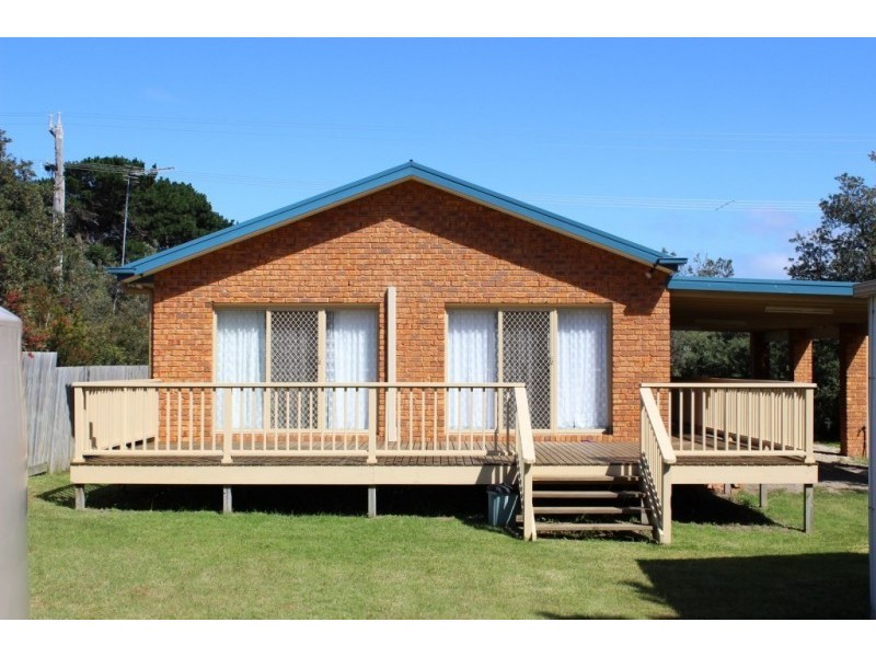 66 MCINDOE AVENUE, Venus Bay VIC 3956