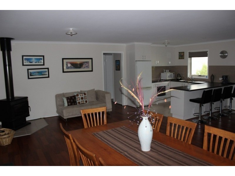 60 ATHERTON DRIVE, Venus Bay VIC 3956