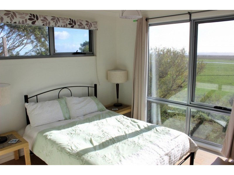 61 LANDSCAPE DRIVE, Venus Bay VIC 3956