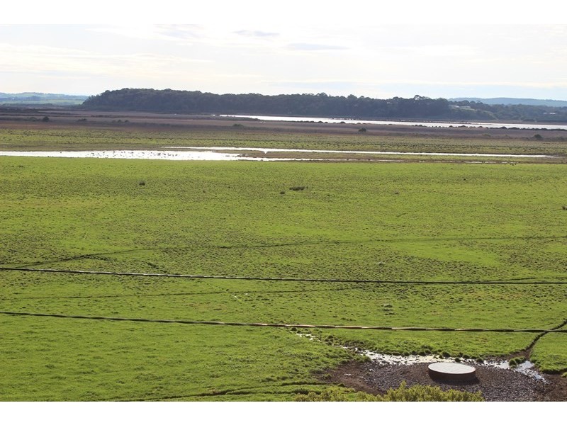 61 LANDSCAPE DRIVE, Venus Bay VIC 3956