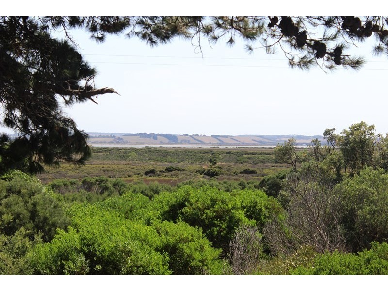 14 JENKINS STREET, Venus Bay VIC 3956