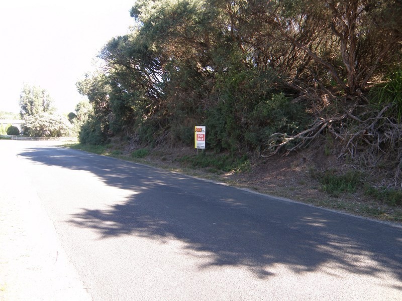6. JUNO ROAD, Venus Bay VIC 3956