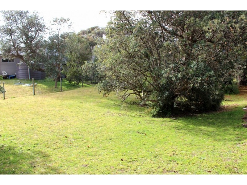 68 MCINDOE AVENUE, Venus Bay VIC 3956