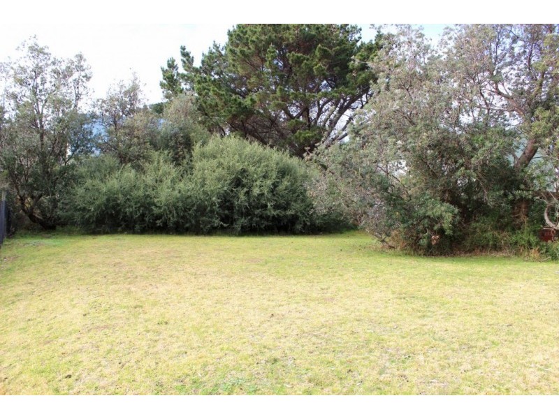 68 MCINDOE AVENUE, Venus Bay VIC 3956