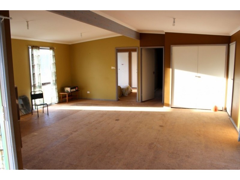 16 CONDON CRESCENT, Venus Bay VIC 3956