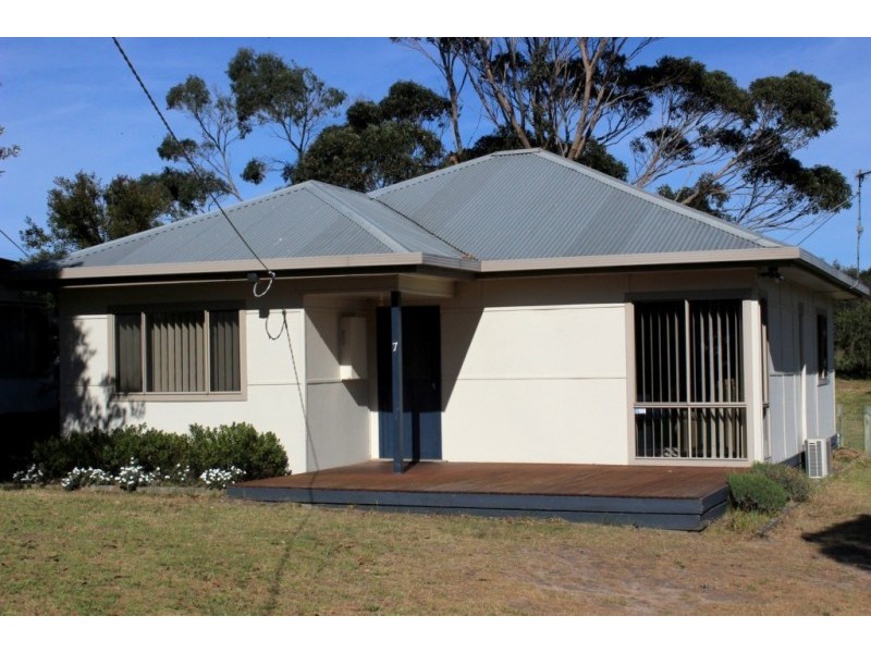 7 LEES ROAD, Venus Bay VIC 3956