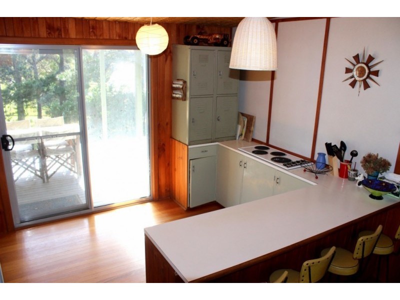14 MCINDOE AVE, Venus Bay VIC 3956