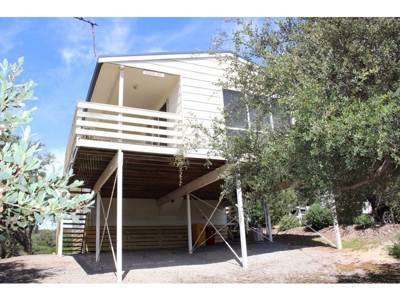 49 BRADLEY AVE, Venus Bay VIC 3956