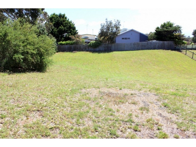 17 MERCURY DRIVE, Venus Bay VIC 3956