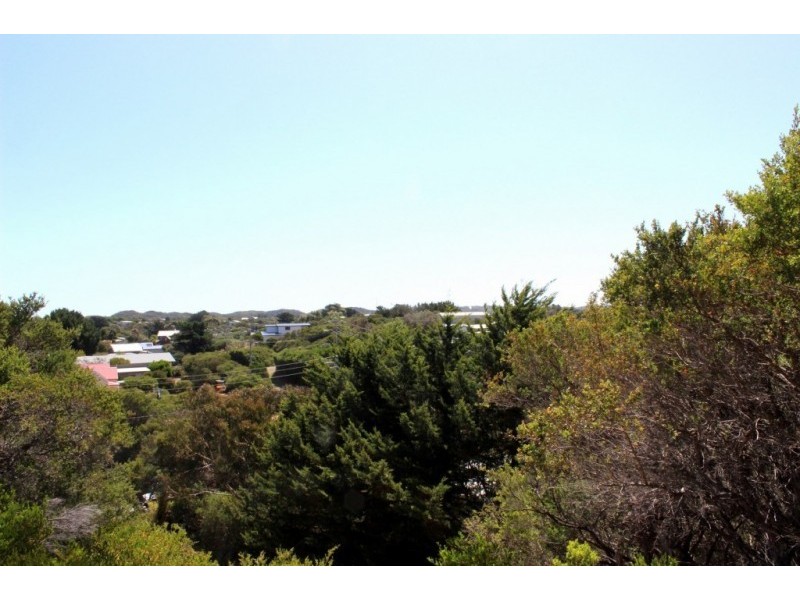 20. ATKINSON AVE, Venus Bay VIC 3956