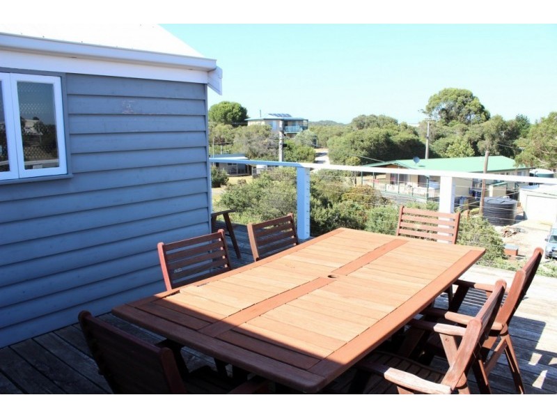 6 ATKINSON AVE, Venus Bay VIC 3956