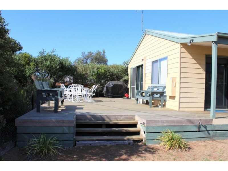 17 ANTHONY AVENUE, Venus Bay VIC 3956