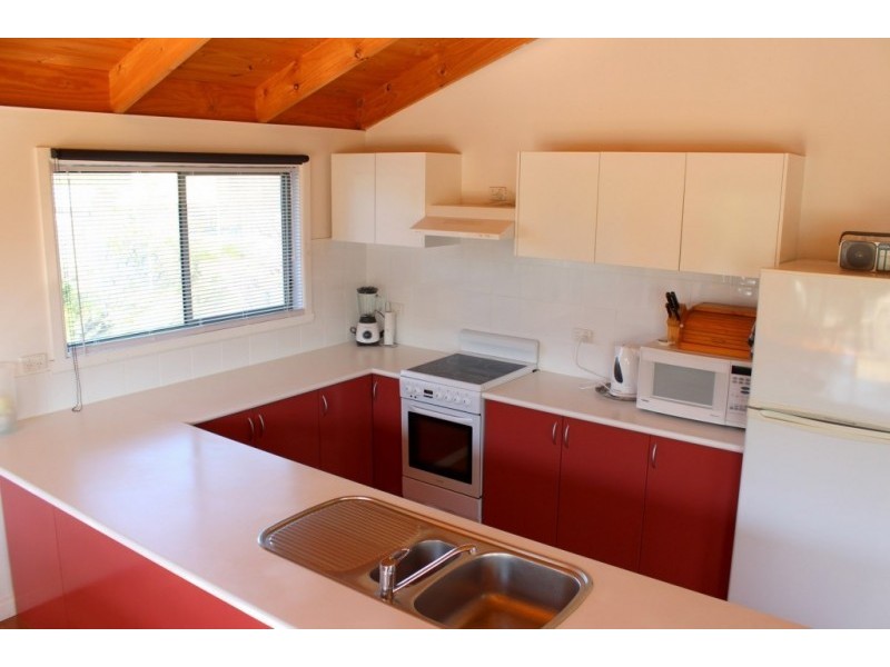 17 ANTHONY AVENUE, Venus Bay VIC 3956