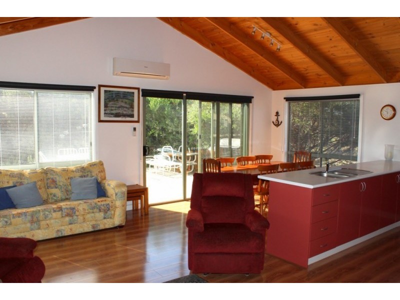 17 ANTHONY AVENUE, Venus Bay VIC 3956