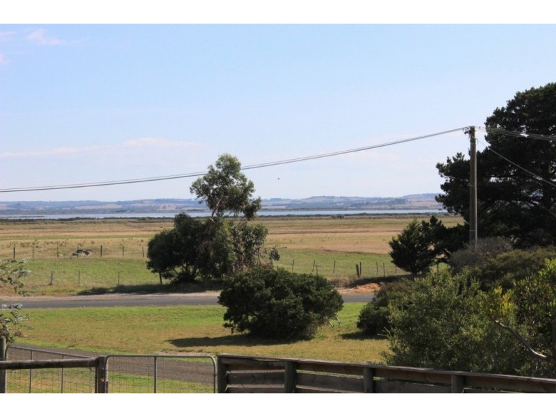 17 ANTHONY AVENUE, Venus Bay VIC 3956