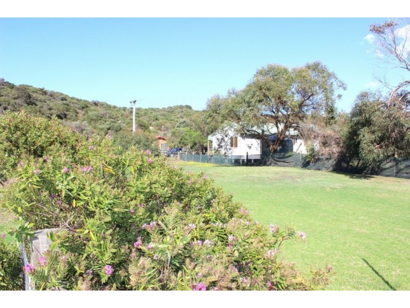15 PARIS CRESCENT, Venus Bay VIC 3956