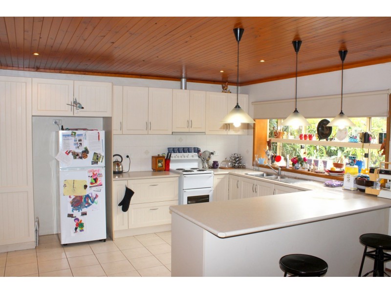 15 TAMARAMA CLOSE, Tarwin Lower VIC 3956