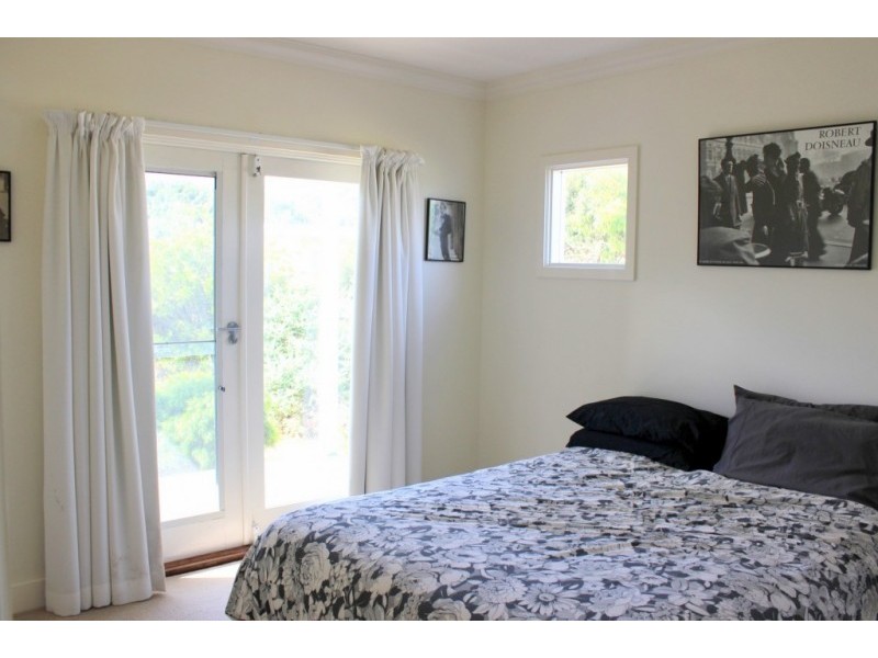 95 GREVILLIA STREET, Walkerville VIC 3956