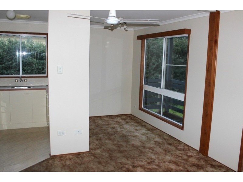 8 CONSTANCE CRESCENT, Venus Bay VIC 3956