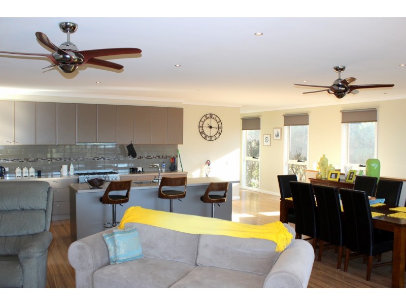 65 ACACIA ROAD, Walkerville VIC 3956