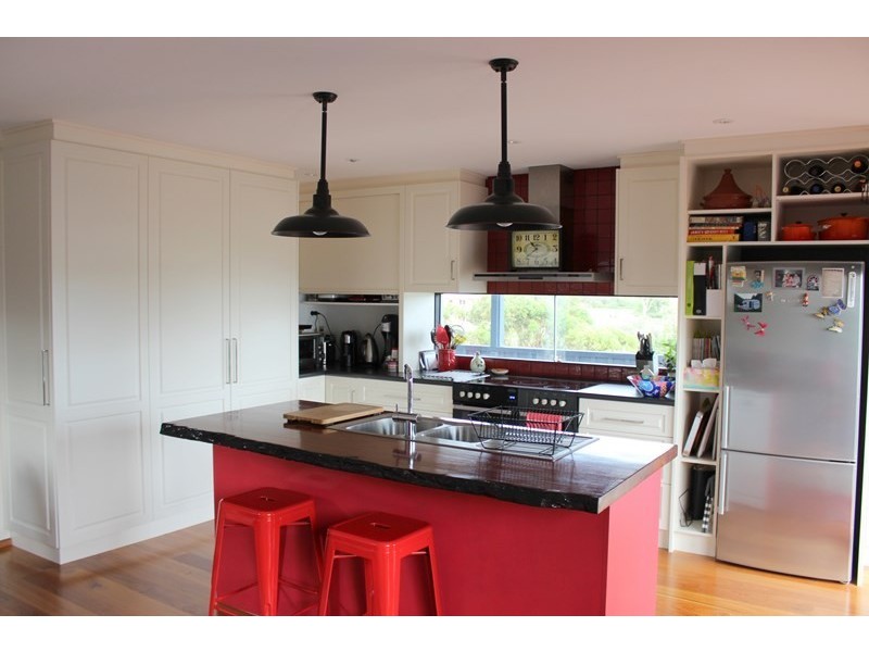 7 CONSTANCE CRES, Venus Bay VIC 3956