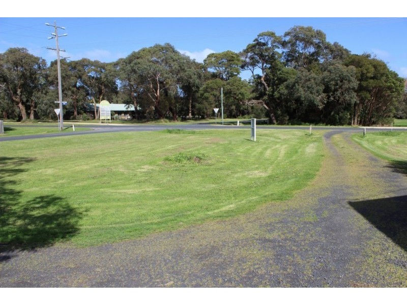 10 WALKERVILLE ROAD, Tarwin Lower VIC 3956